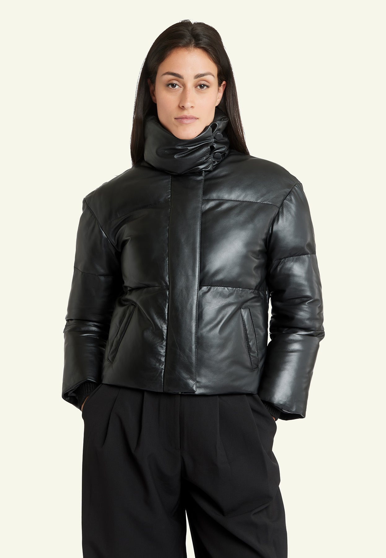 Blouson cuir mouton noir femme JUNE BLACK face — Serge Pariente Paris
