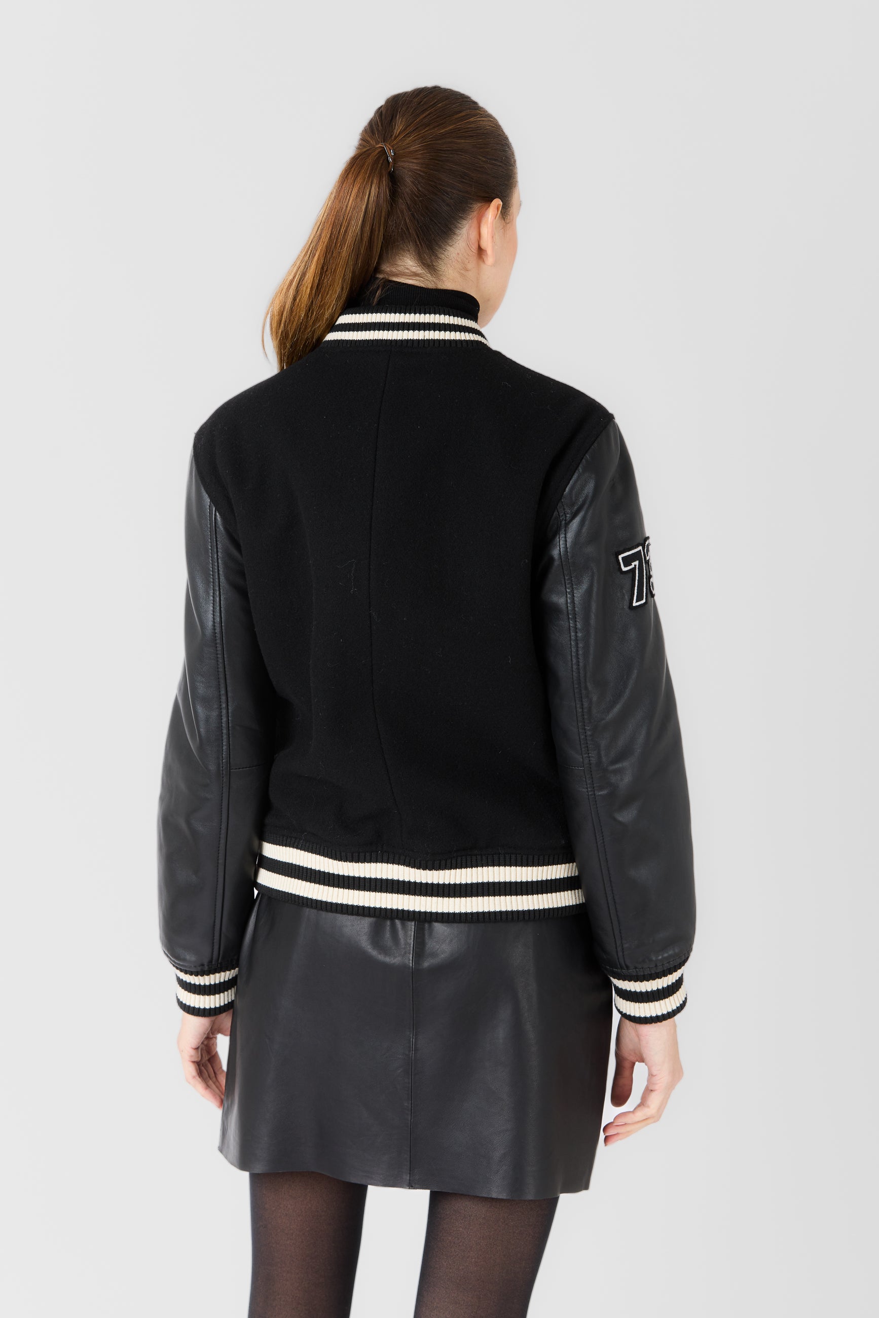 Donna bombardiere varsity bianco nero