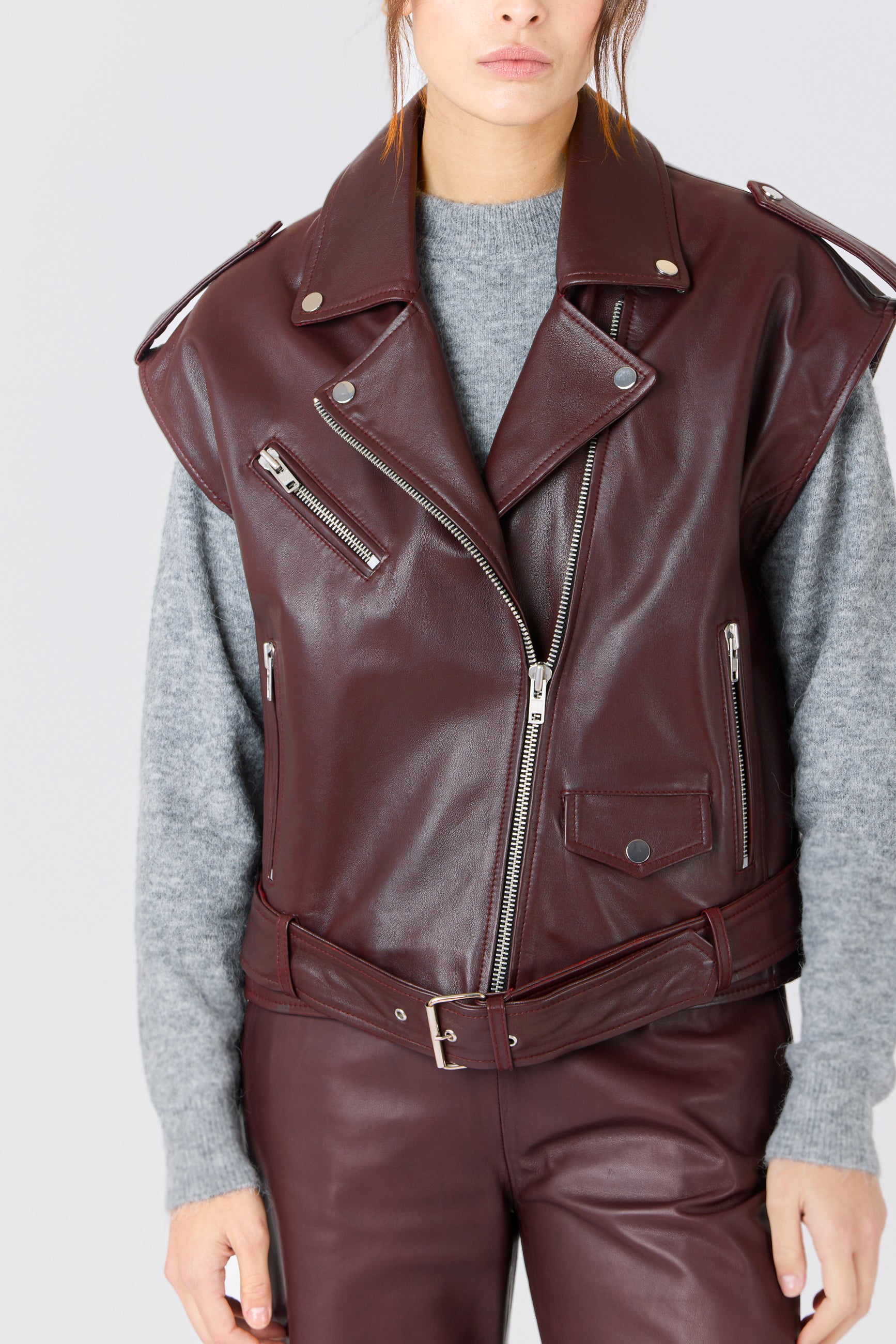 Gilet cuir long STEF GILET LONG DARK WINE - vue complementaire 2 - Serge Pariente Paris