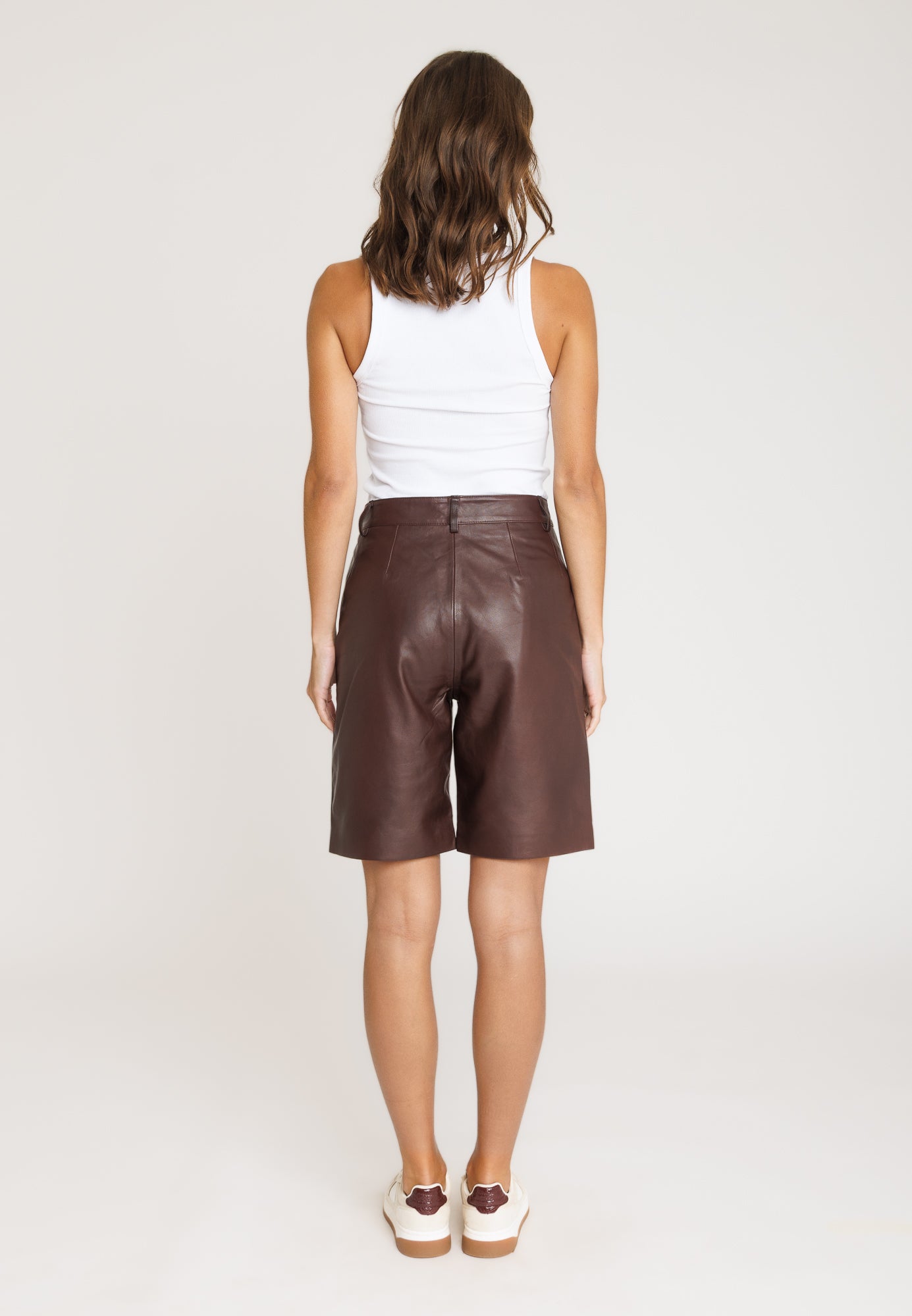 BERMUDA SHIP4 DARK WINE