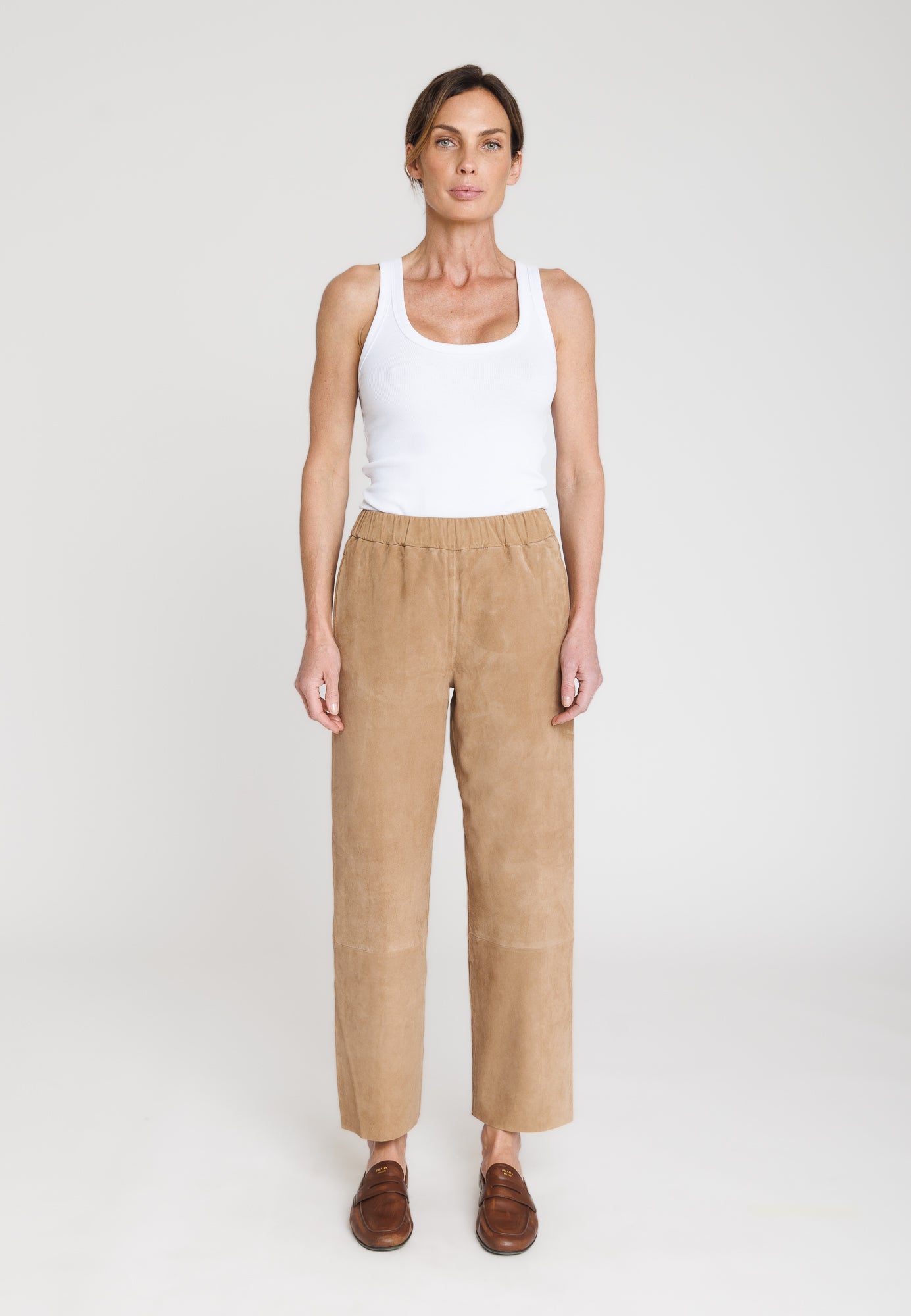 SARAH PANT VS BEIGE