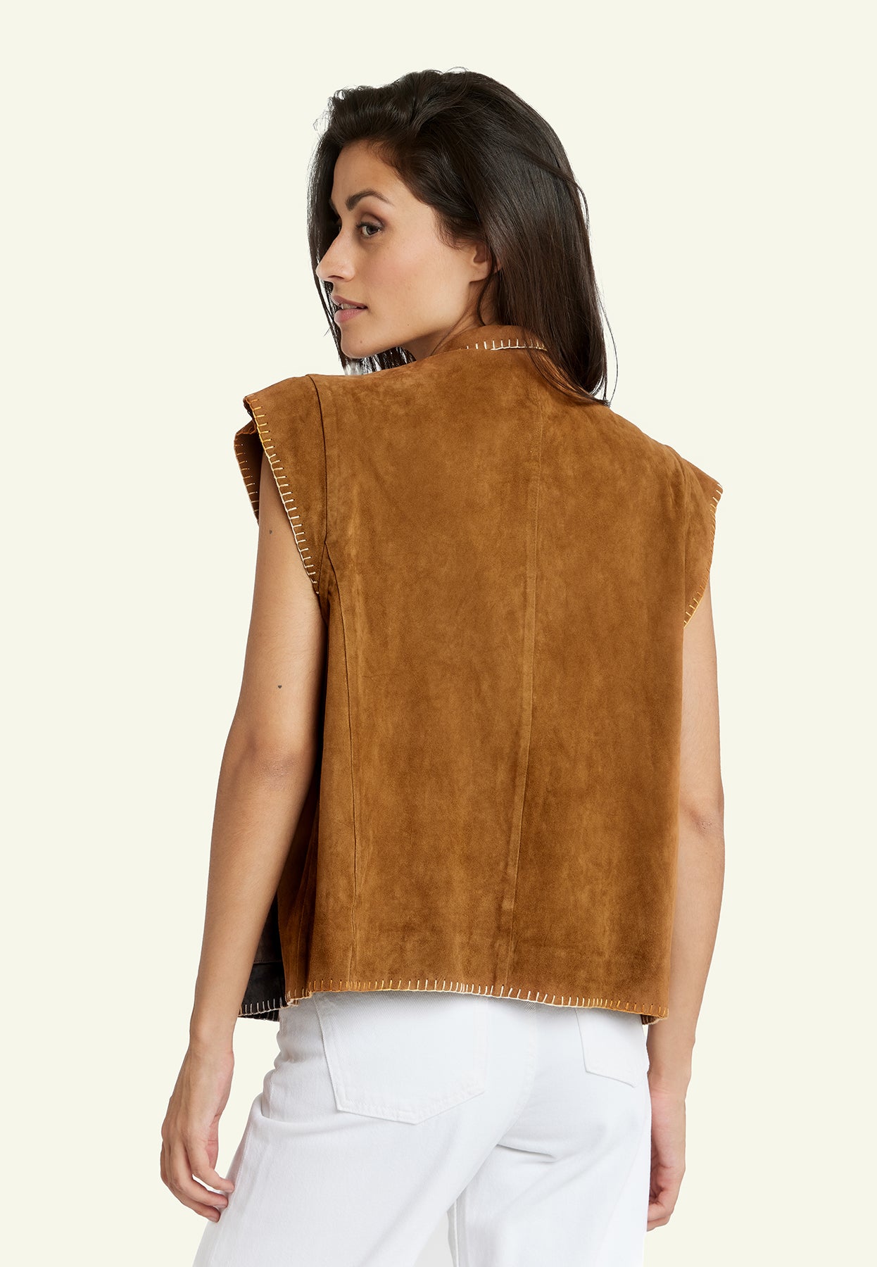 SARAH VEST VS COGNAC