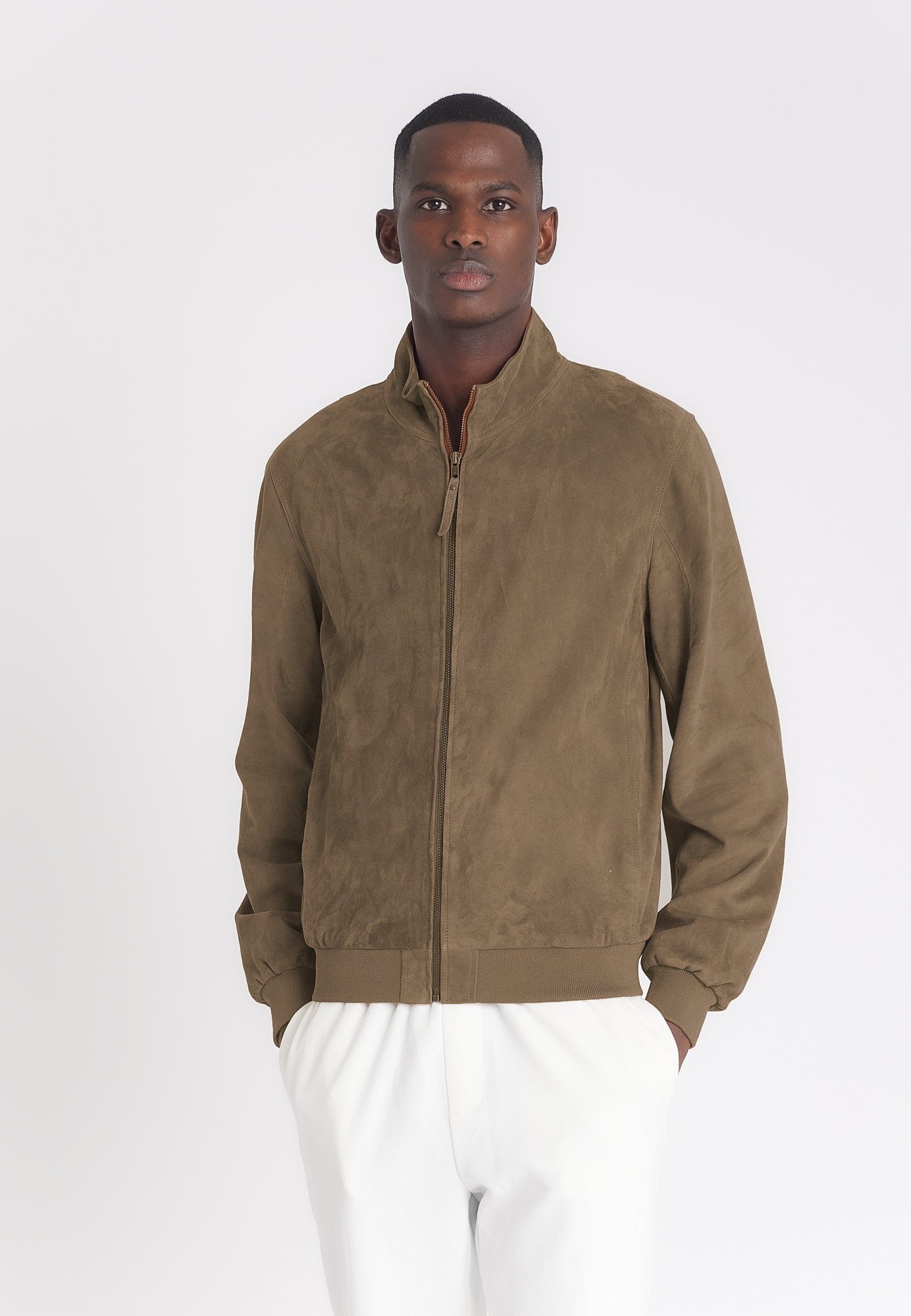 Expo vs Taupe