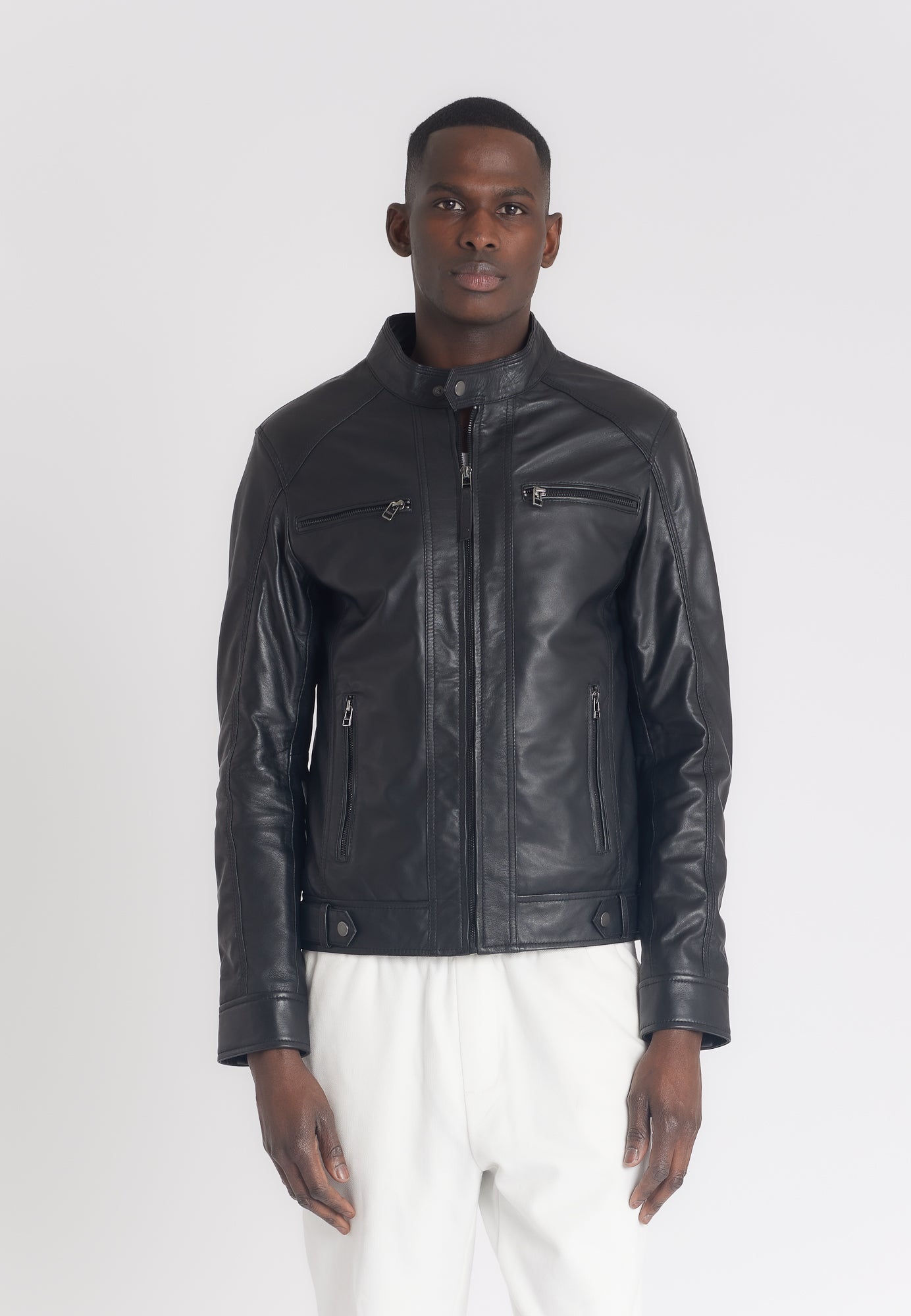 ERICO BLACK porté homme blouson cuir mouton — Serge Pariente Paris