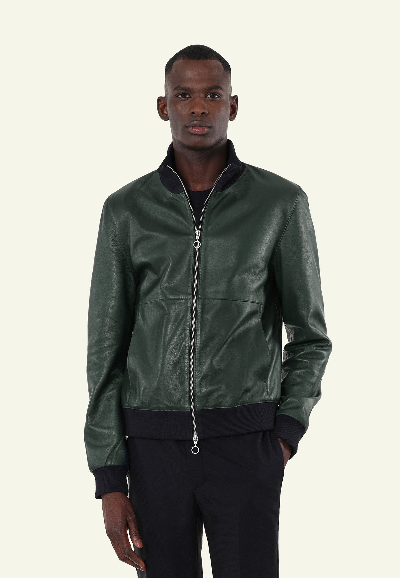 Discreet green