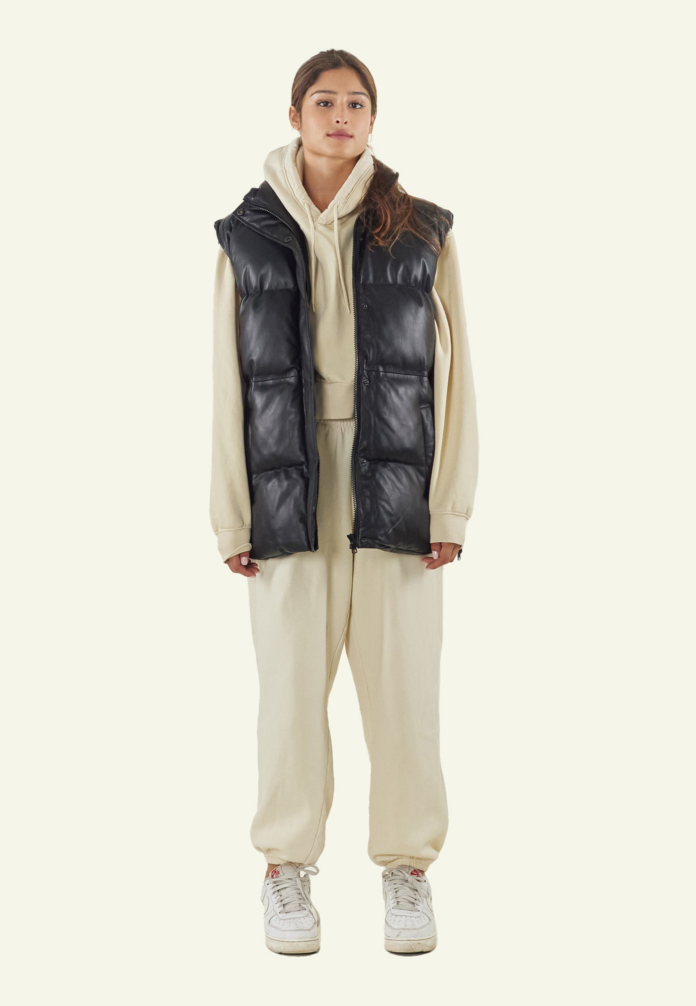 Gilet cuir JIL BLACK vue côté — Serge Pariente Paris
