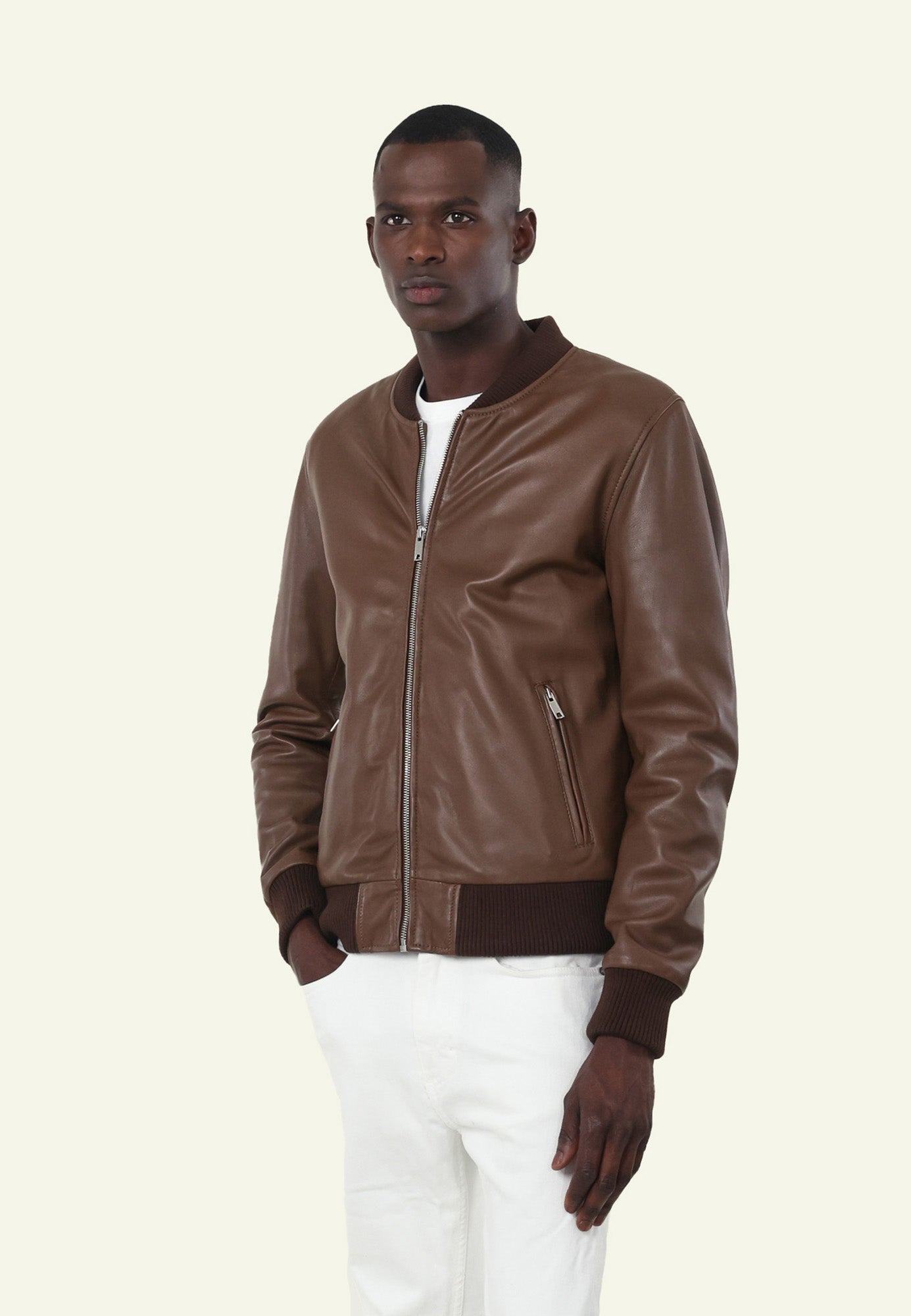 Bomber cuir BONBON TOBACCO - vue portee - Serge Pariente Paris