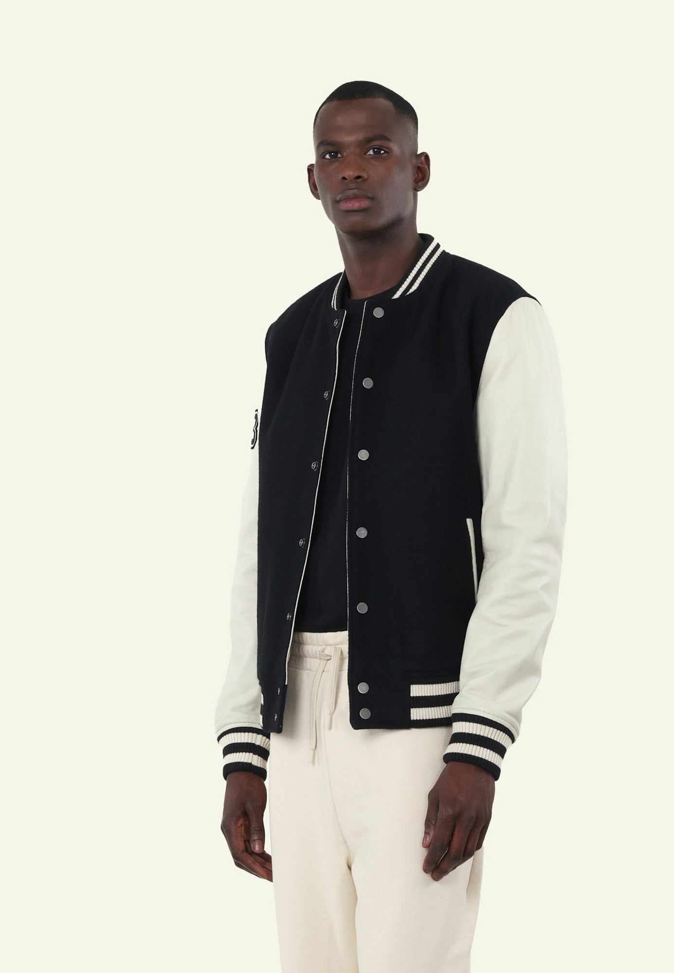 Détail bicolore noir blanc VARSITY BLACK WHITE — Serge Pariente Paris