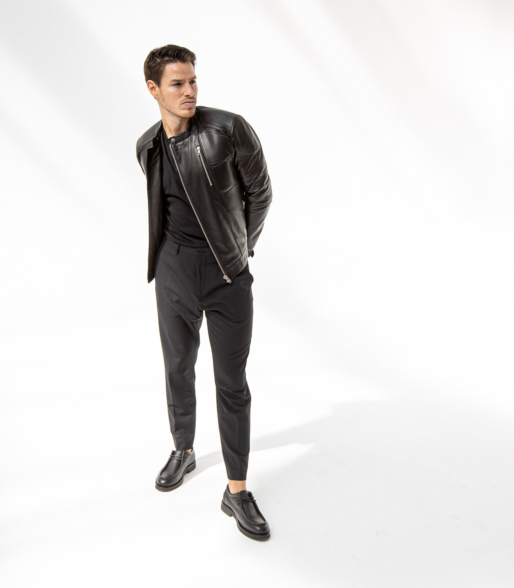 Veste cuir COUTURE BLACK vue côté — Serge Pariente Paris