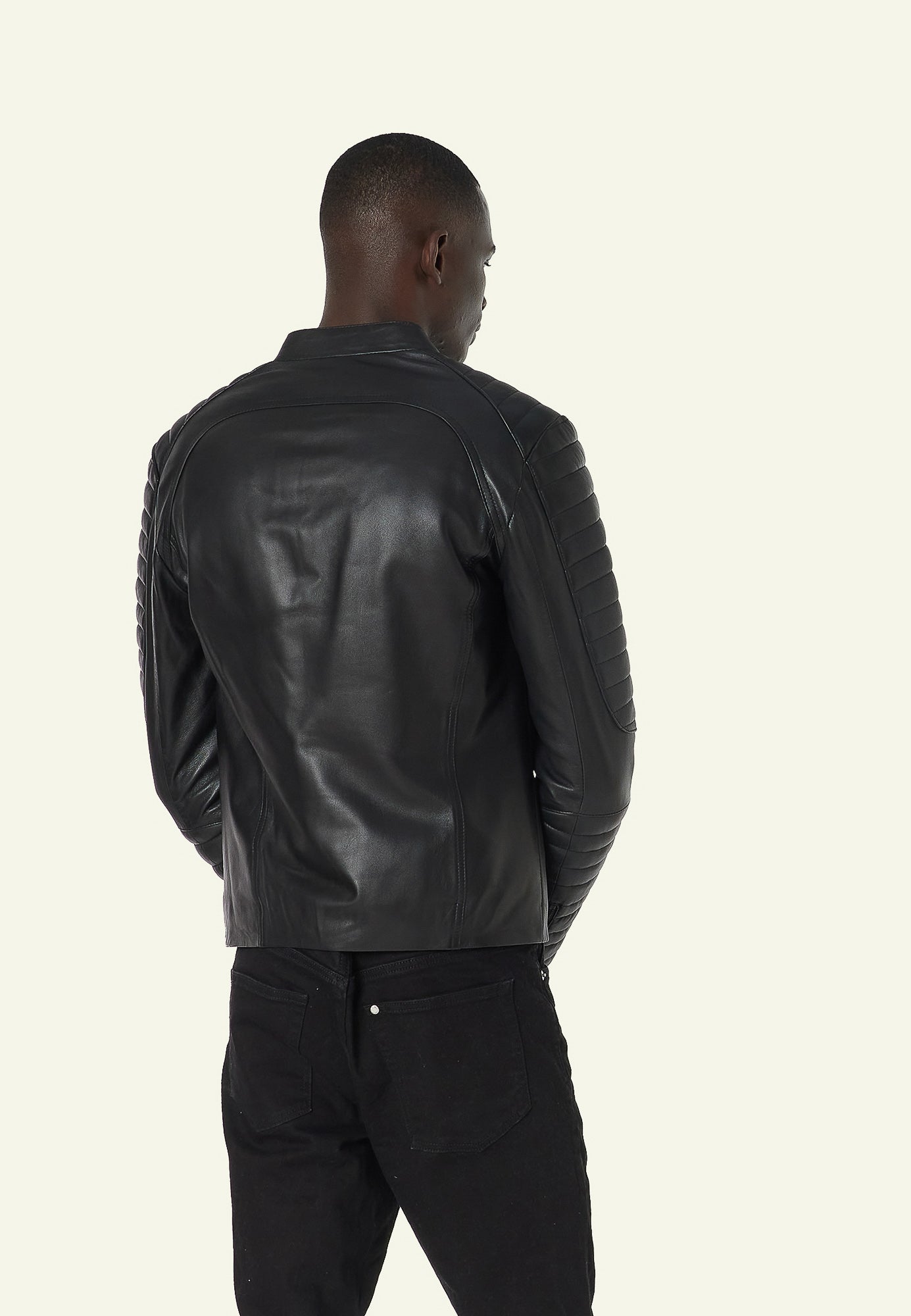 Détail cuir mouton LEMAN BLACK Serge Pariente Paris