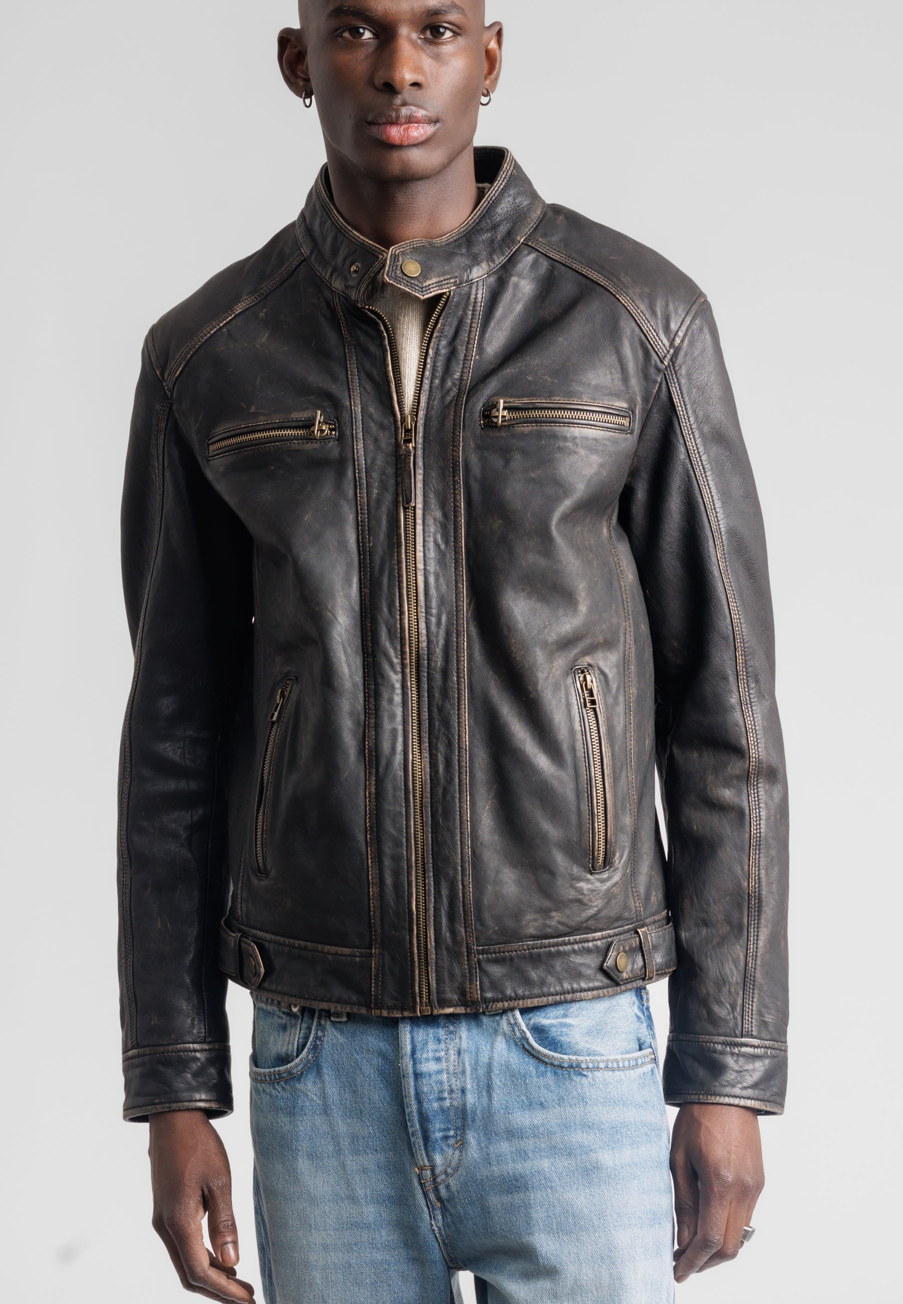 Blouson cuir vintage ERICO VINTAGE - vue portee - Serge Pariente Paris
