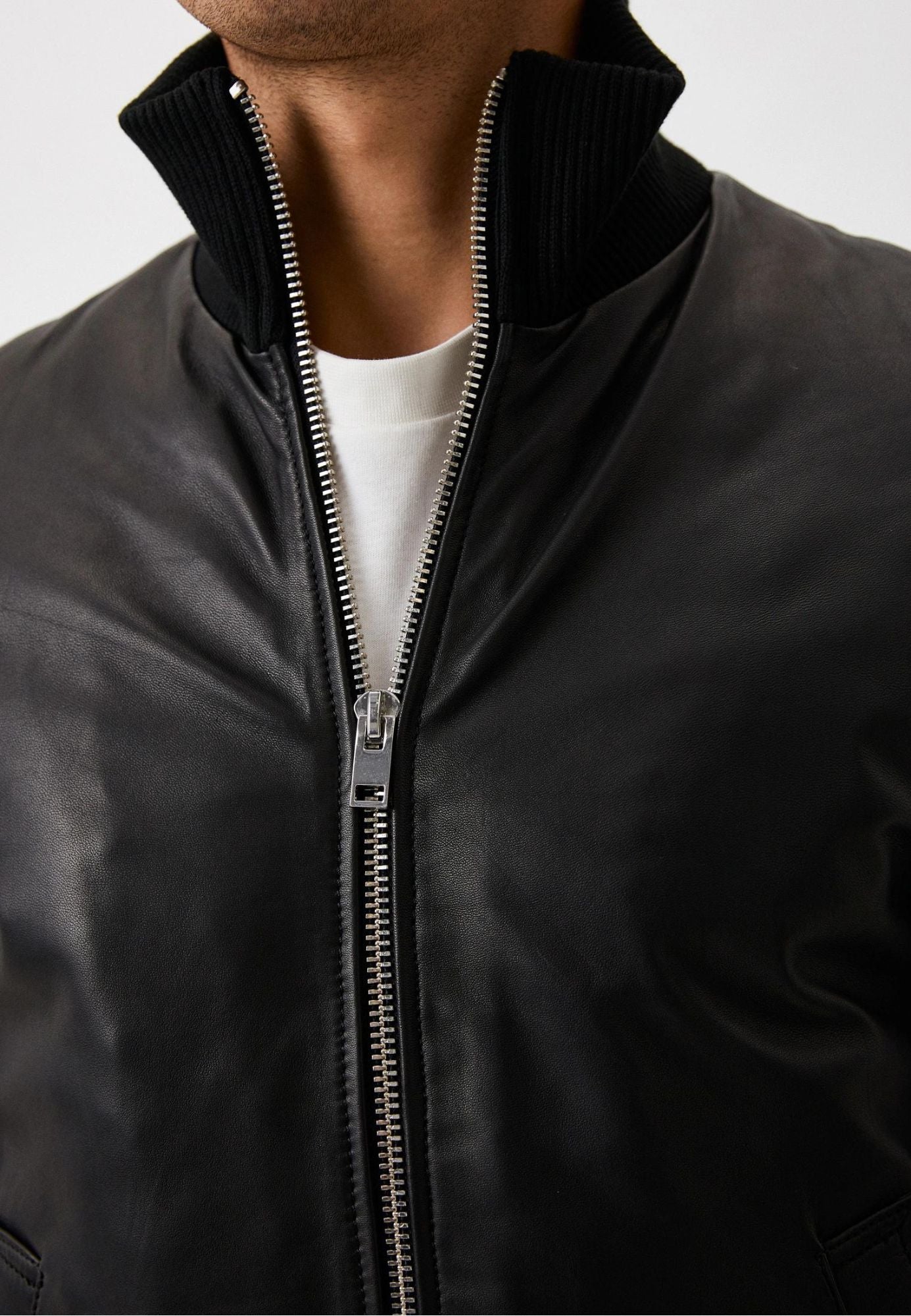 Blouson cuir PAROS BLACK - vue portee - Serge Pariente Paris