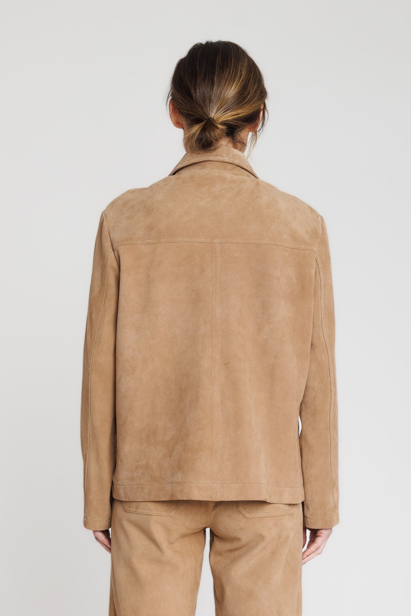 Blouson daim ALEXANDRA VS BEIGE - vue portee - Serge Pariente Paris