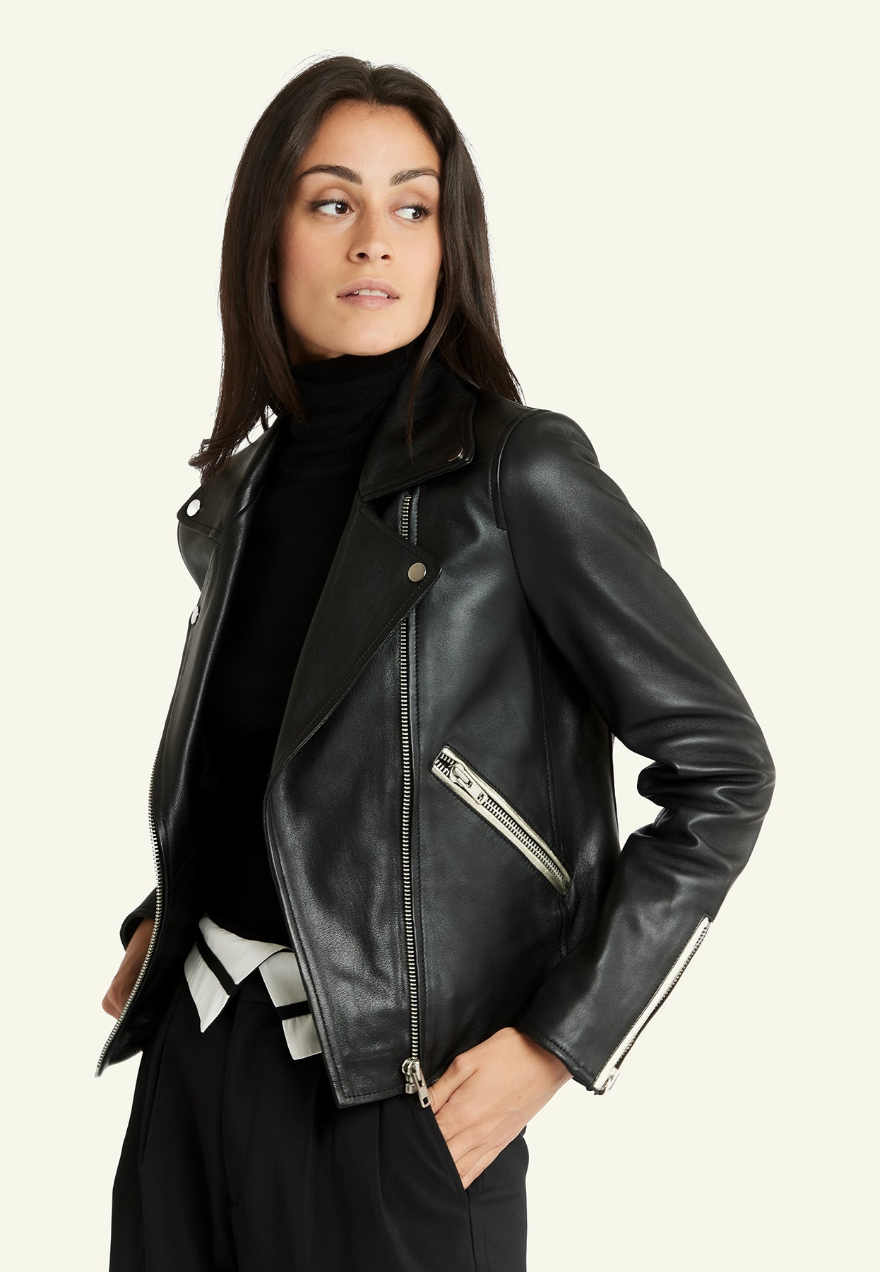 Veste cuir ALEXIA BLACK LIGHT SILVER - vue dos - Serge Pariente Paris