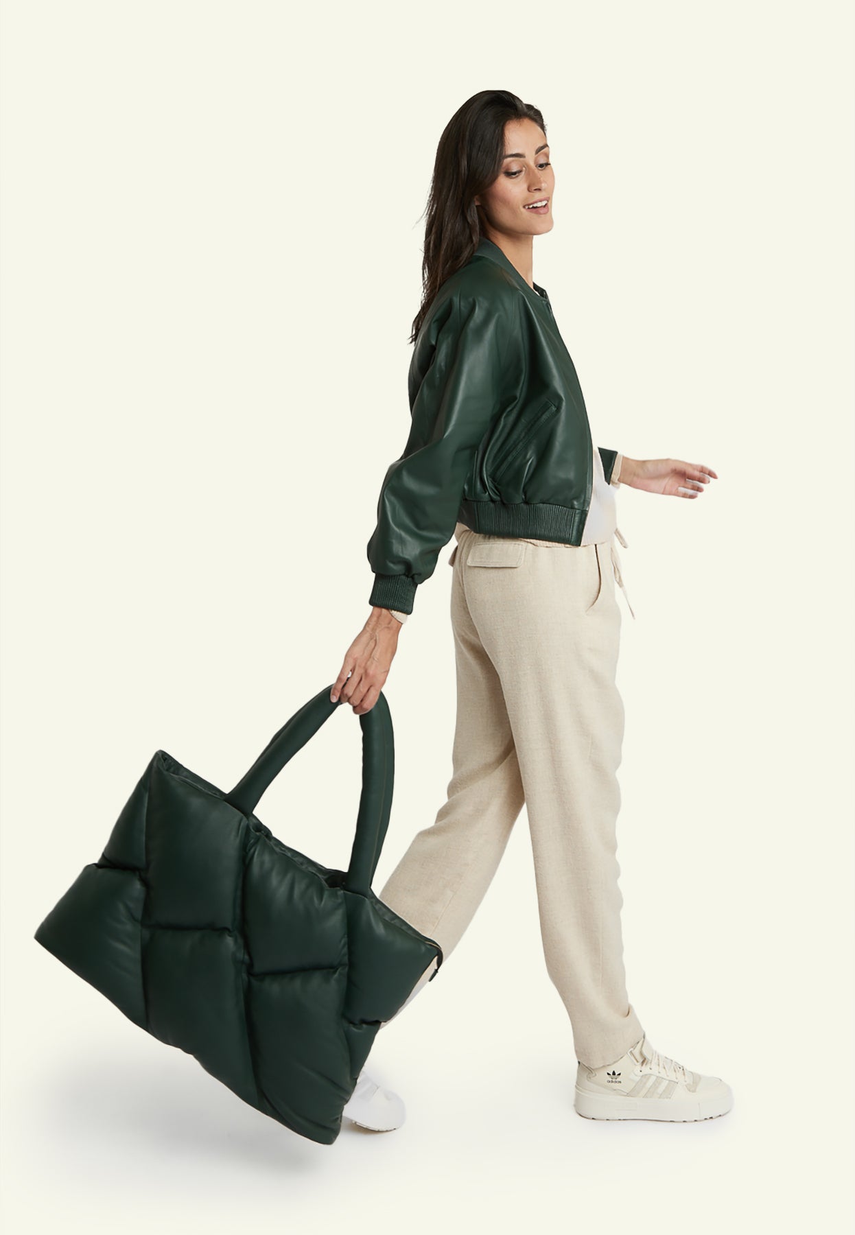 Sac cuir PILLOW BAG GREEN - vue dos - Serge Pariente Paris