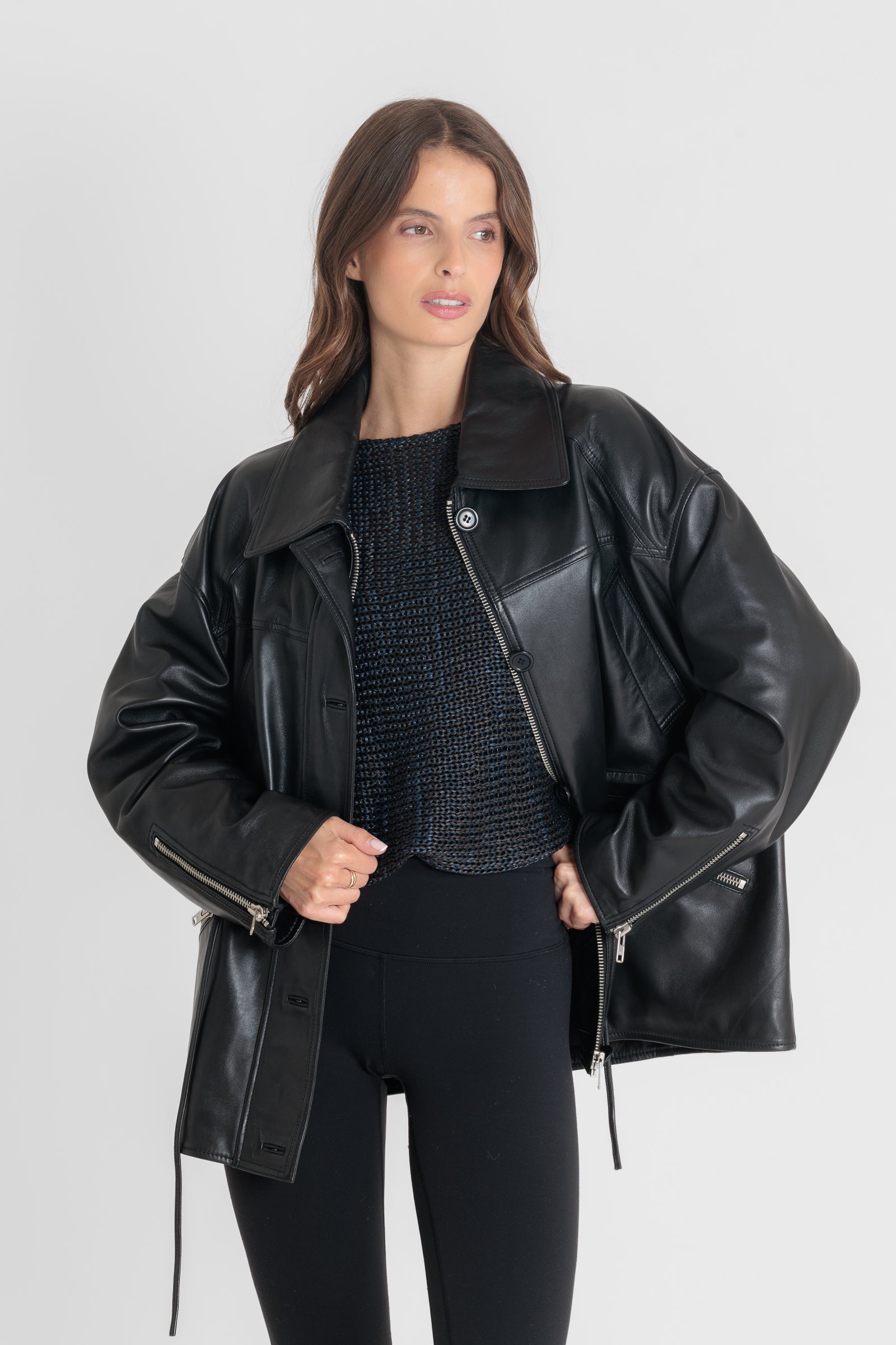 Blouson cuir CARLA BLACK - vue portee - Serge Pariente Paris
