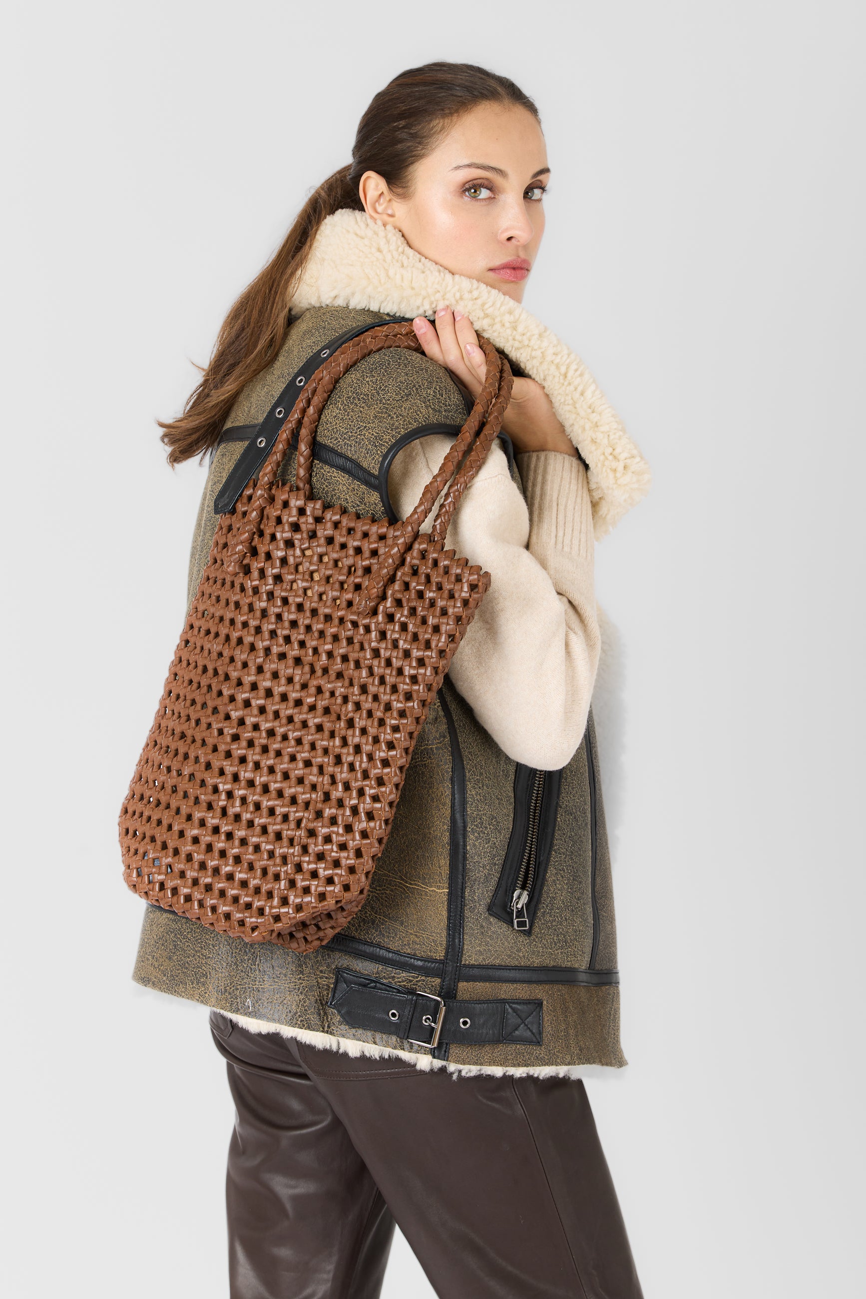 Sac cuir HAND BAG SMALL COGNAC - vue face - Serge Pariente Paris
