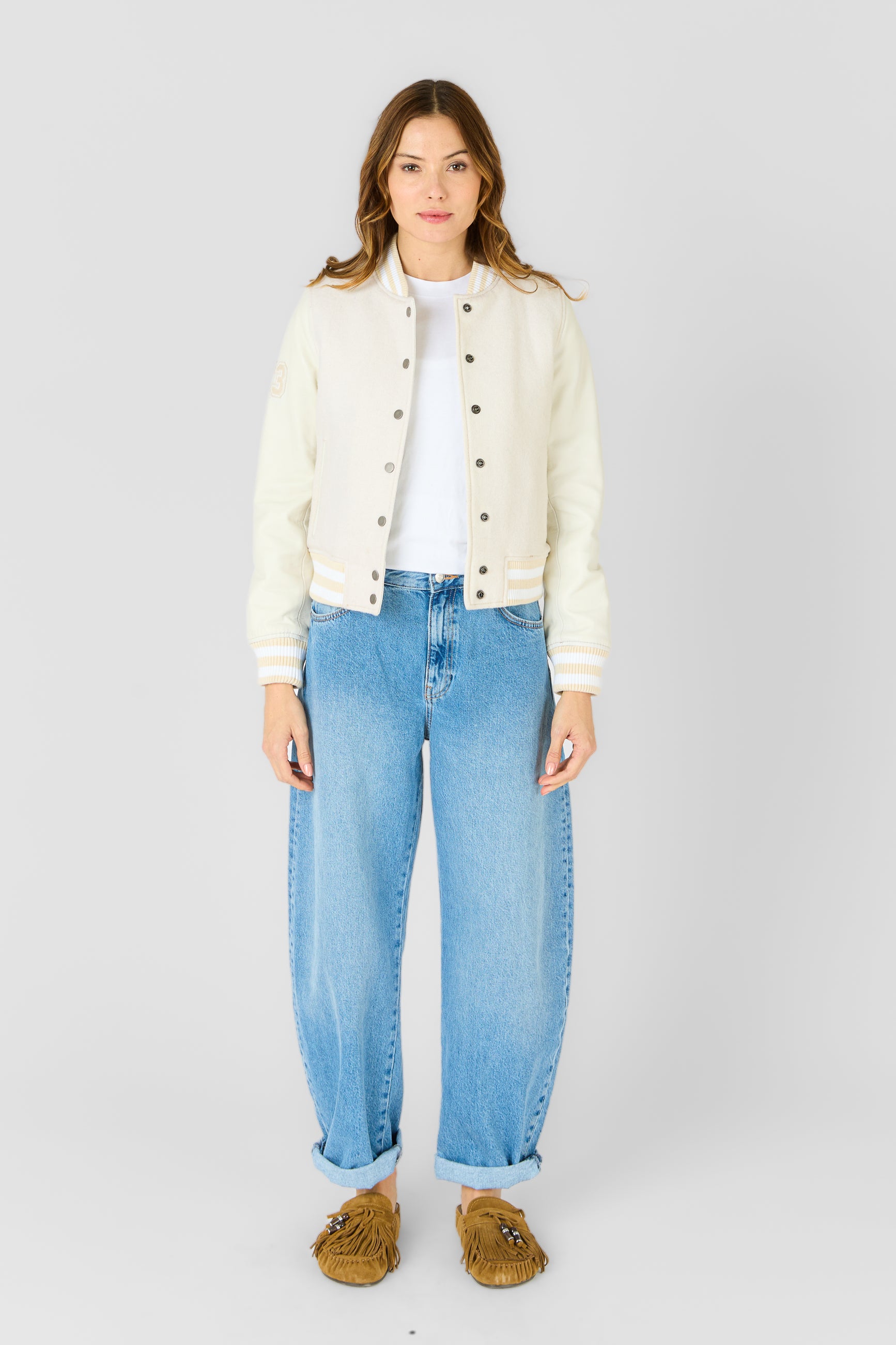 Blouson varsity VARSITY BOMBER WOMEN BEIGE ET WHITE - vue face - Serge Pariente Paris