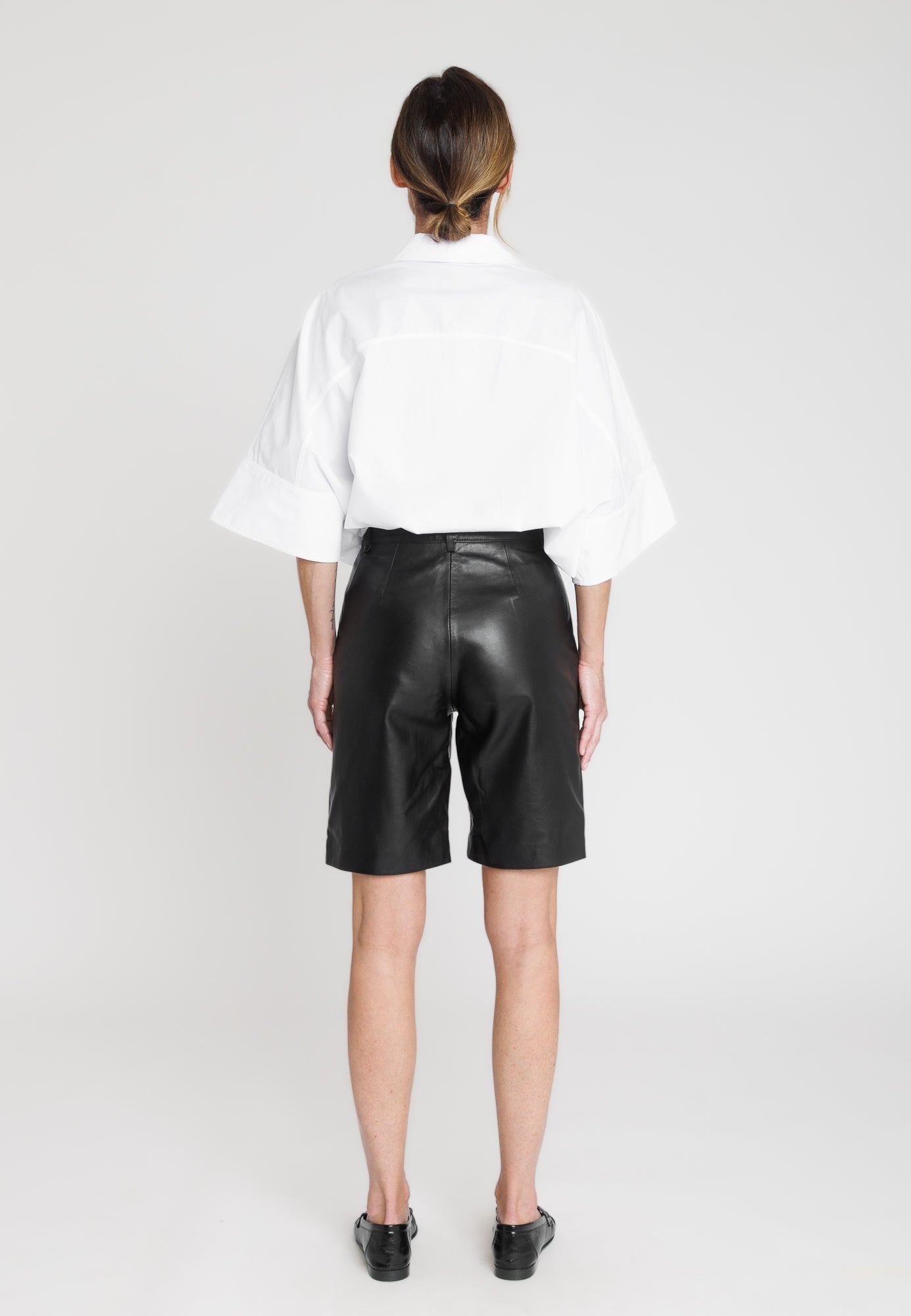 Bermuda cuir BERMUDA SHIP4 BLACK - vue detail - Serge Pariente Paris