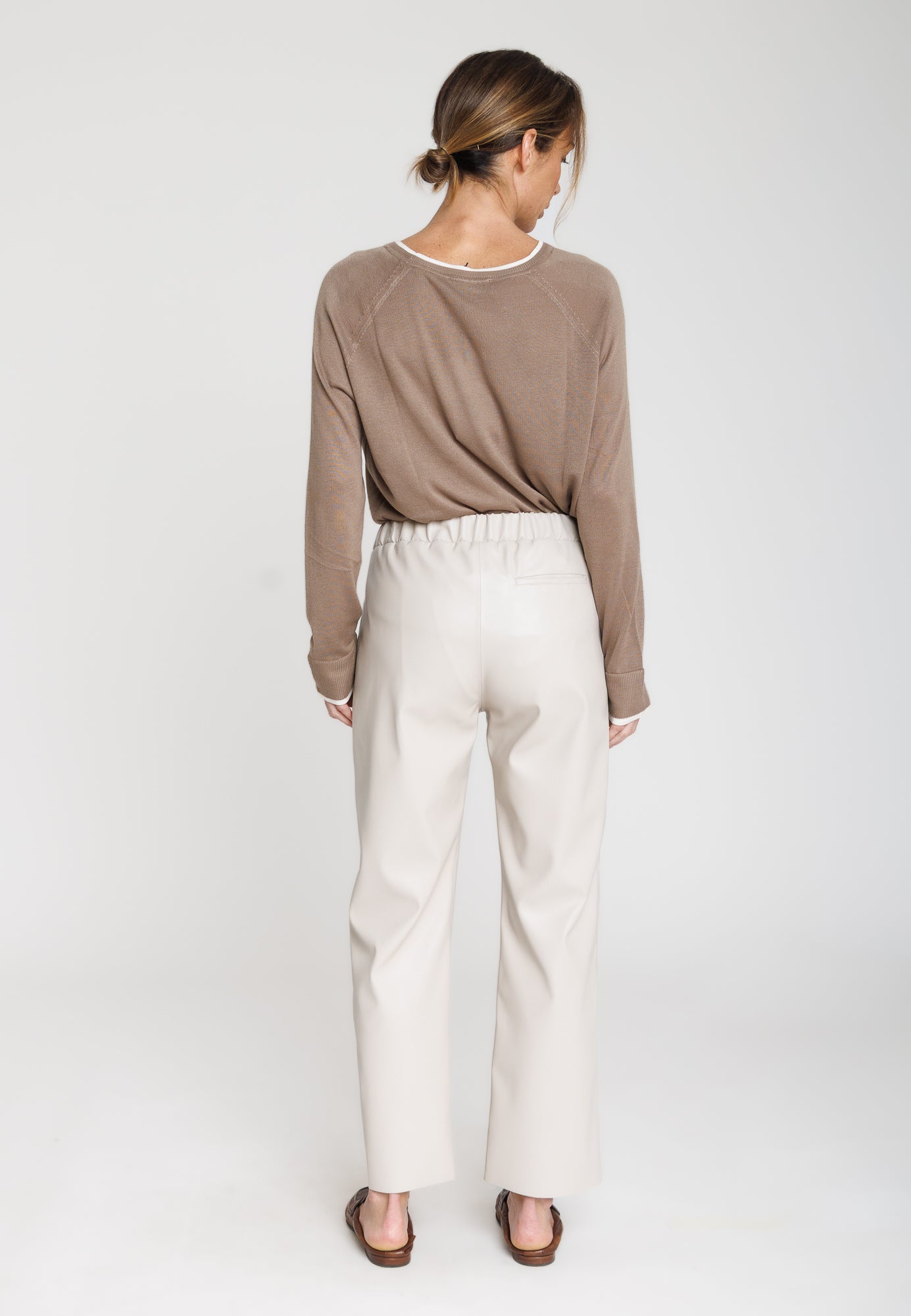 Pantalon cuir JENNY PANT CREAM - vue dos - Serge Pariente Paris