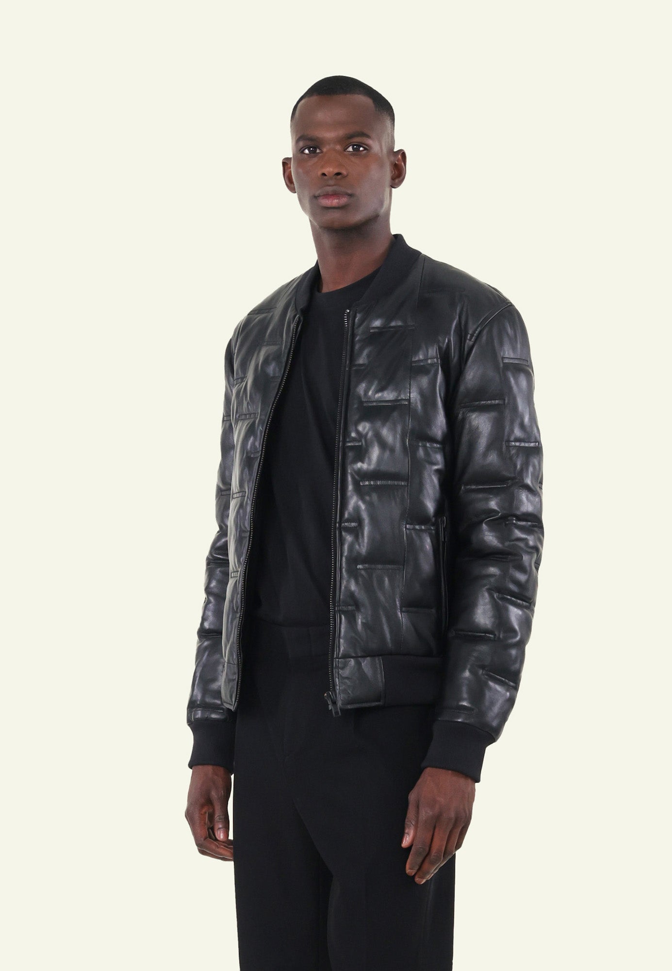 Détail matelassé cuir mouton CLEVER BLACK — Serge Pariente Paris