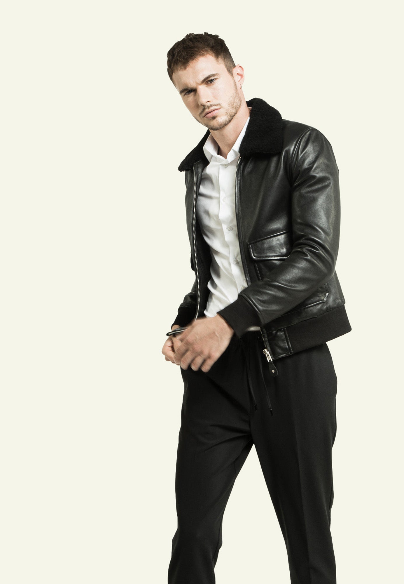 Blouson aviateur cuir mouton noir STYLE 18 BLACK face — Serge Pariente