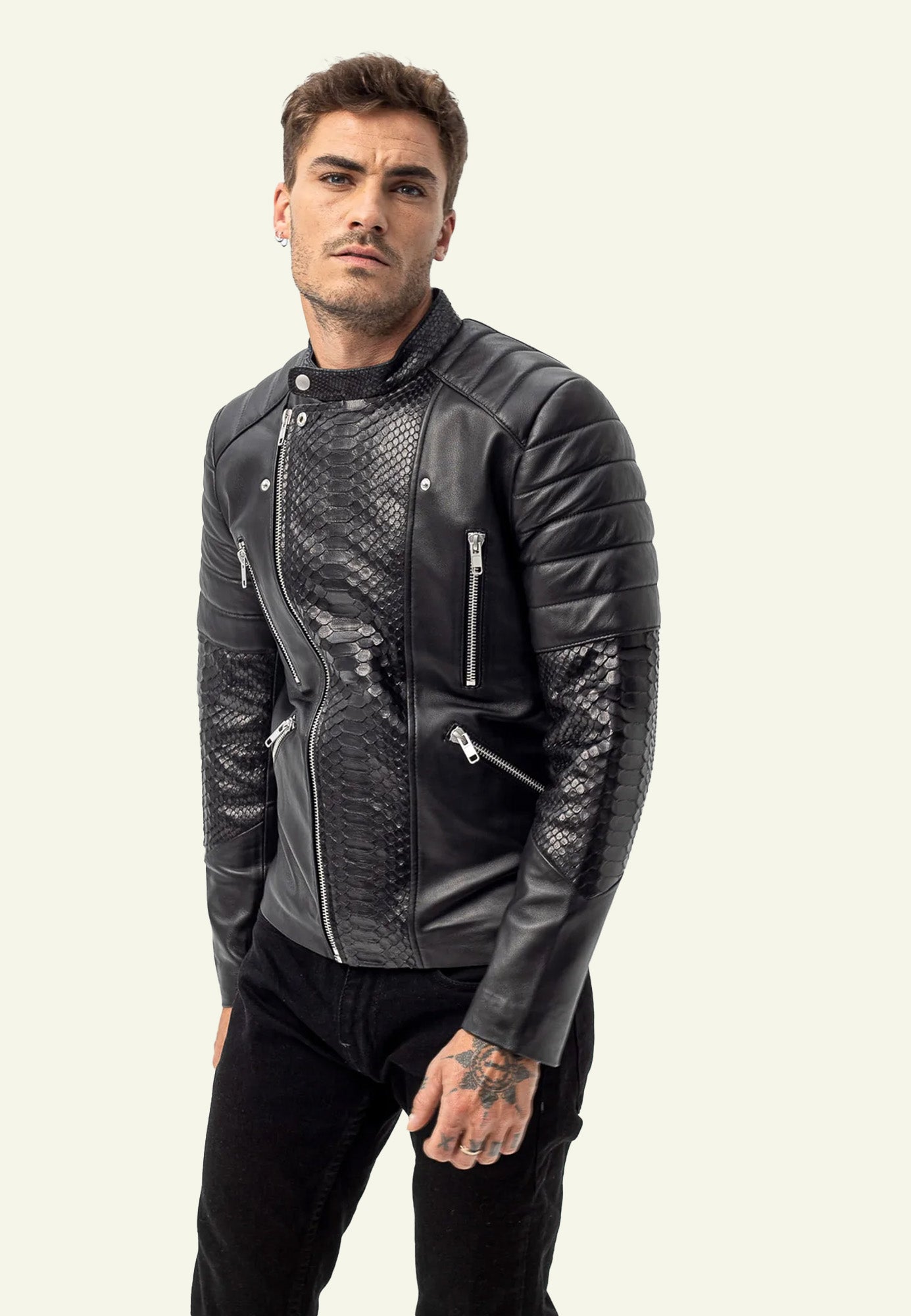 Blouson cuir python GLADIATOR PYTHON BLACK vue arrière complémentaire — Serge Pariente Paris