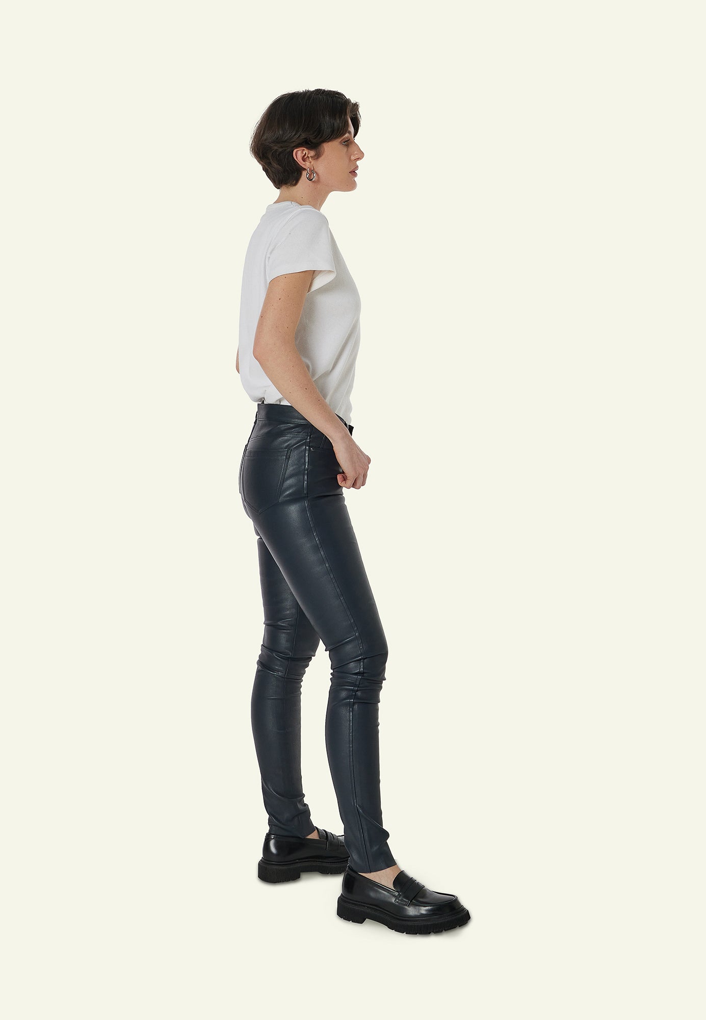Pantalon cuir stretch SEXY STRECH BLUE - vue dos - Serge Pariente Paris