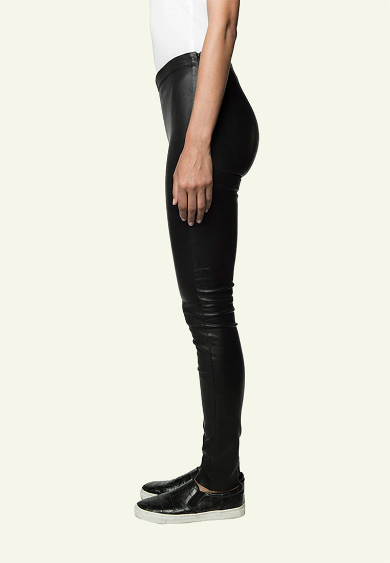 Détail cuir stretch agneau STRECHIY — Serge Pariente Paris